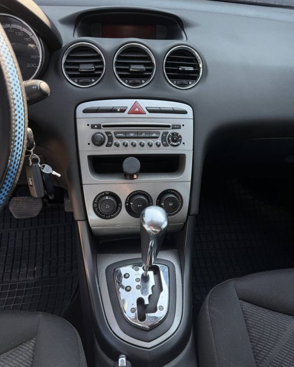 Peugeot 308 T7 - Image 10