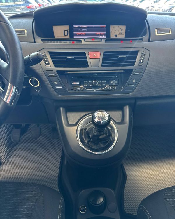 Citroen C4 Picasso I - Image 13