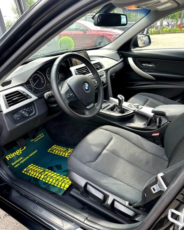 BMW 318 I - Image 9