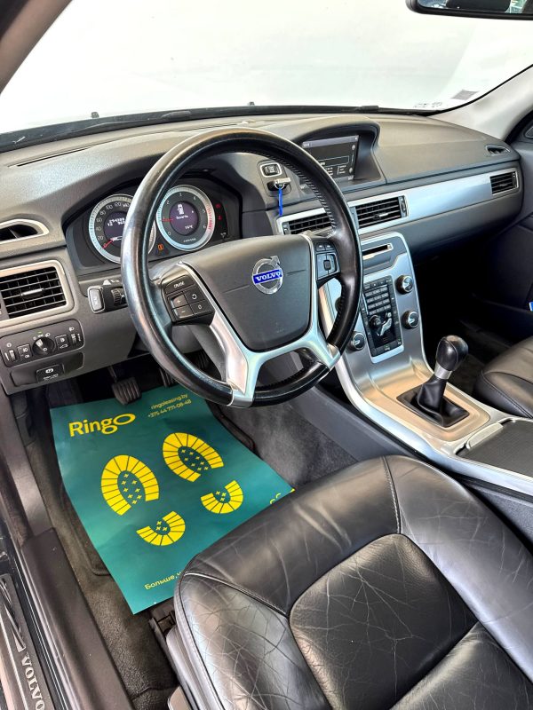 Volvo V70 III - Image 11