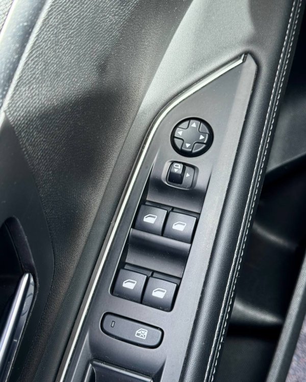 Peugeot 5008 II - Image 19