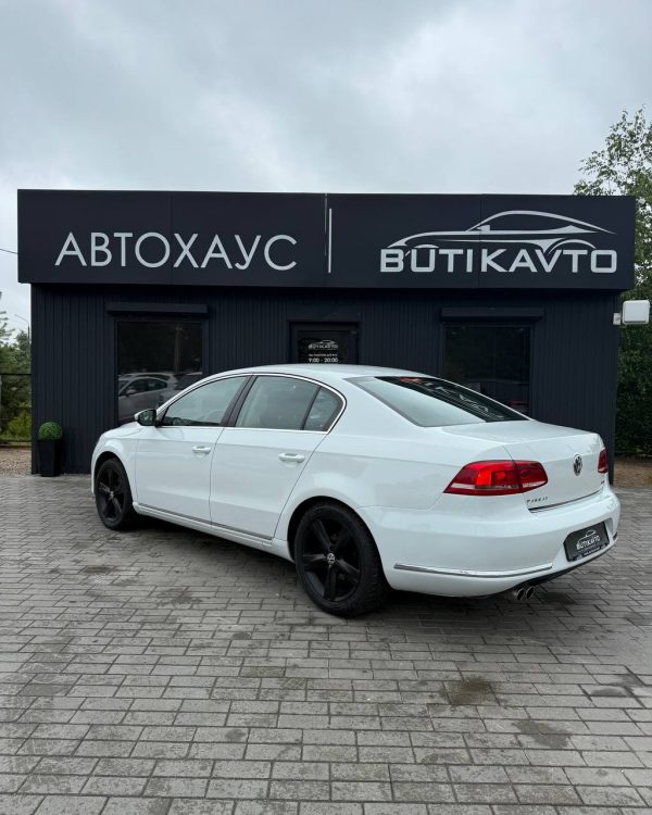 Volkswagen Passat B7 - Image 4