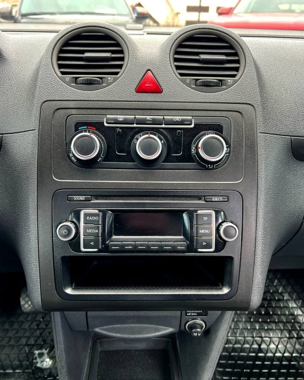 Volkswagen Caddy III Рестайлинг - Image 13