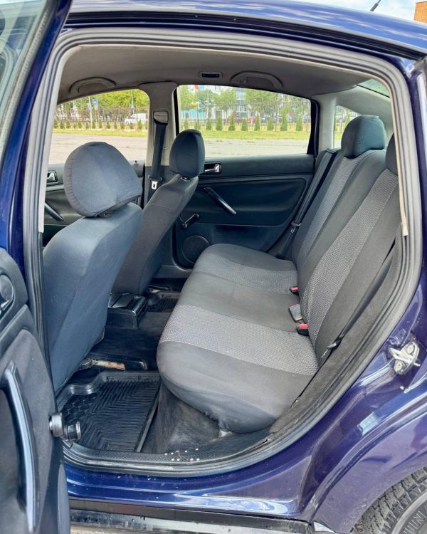 Volkswagen Passat B5 - Image 11