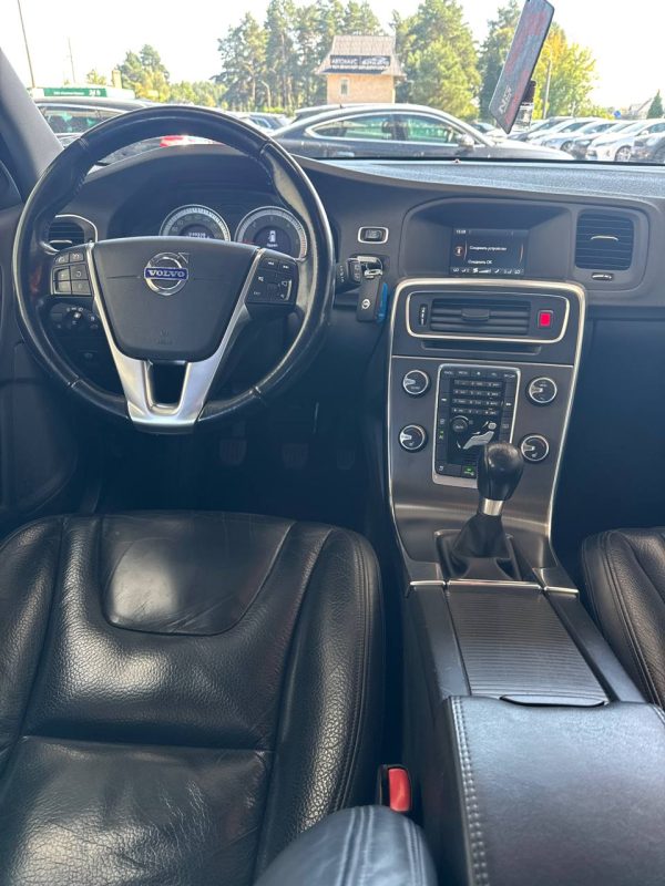 Volvo V60 I - Image 15