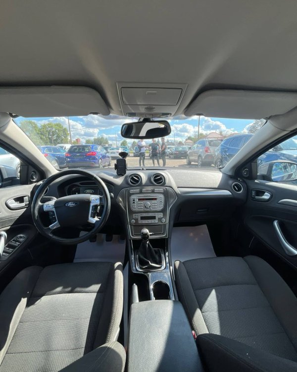 Ford Mondeo IV - Image 9
