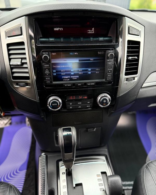 Mitsubishi Pajero IV  2-й рестайлинг - Image 14