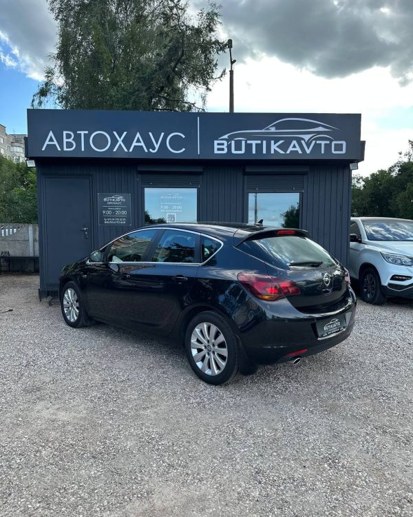 Opel Astra J - Image 6