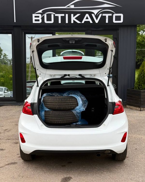 FORD FIESTA - Image 10