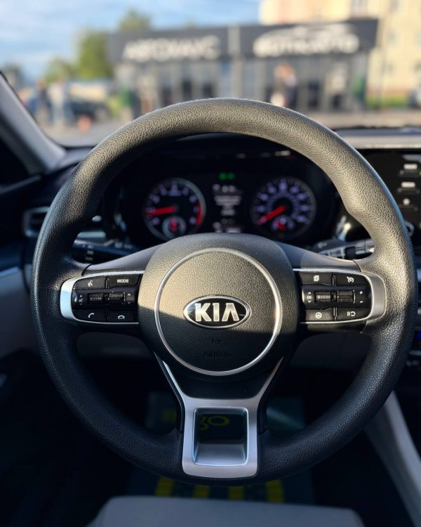 Kia K5 III - Image 15