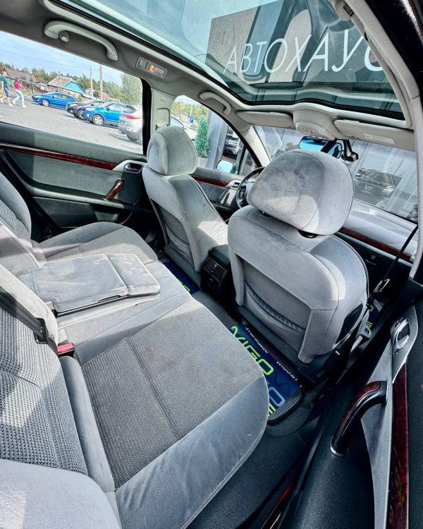 Peugeot 407 I - Image 12