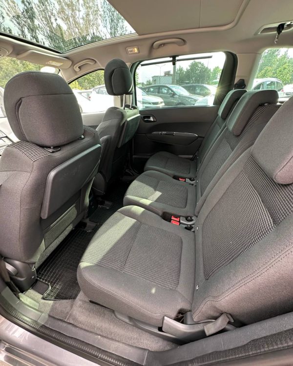 Peugeot 5008 I · Рестайлинг - Image 8