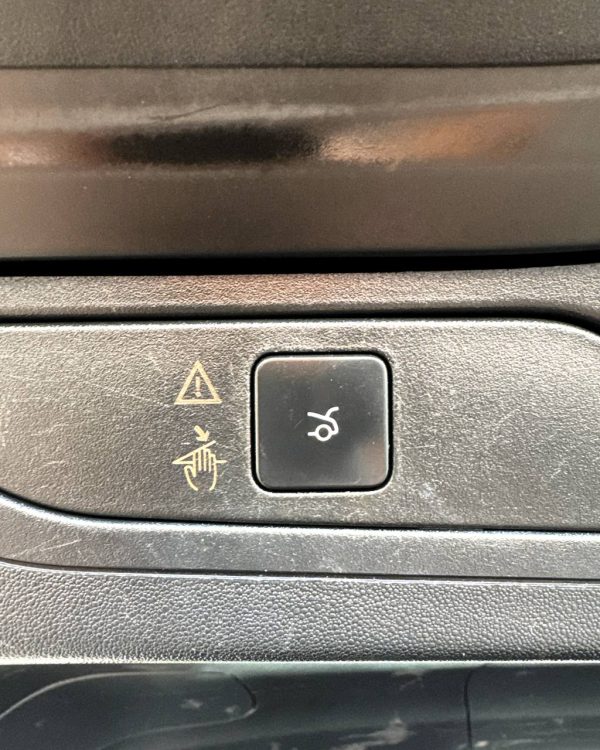 Citroen C4 Picasso II - Image 16