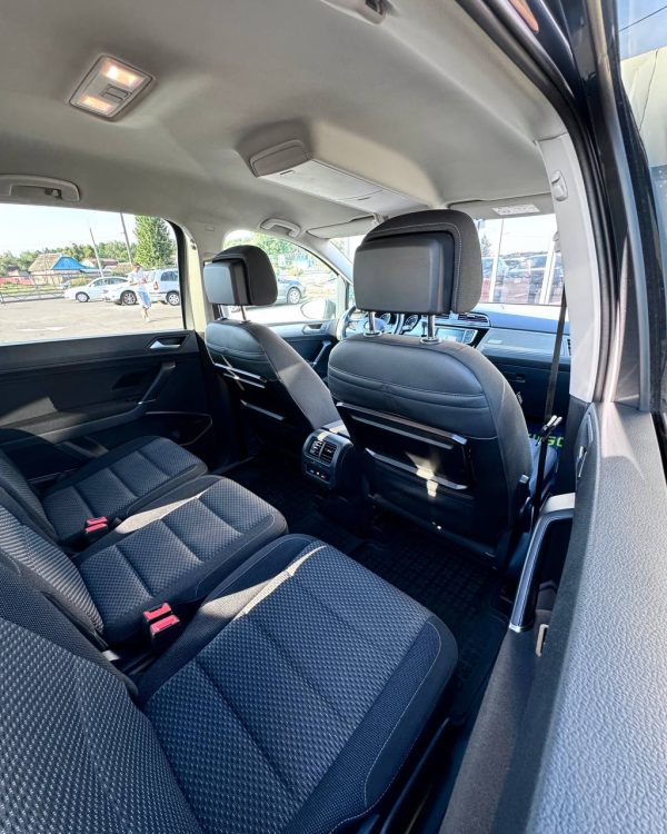 Volkswagen Touran II - Image 12