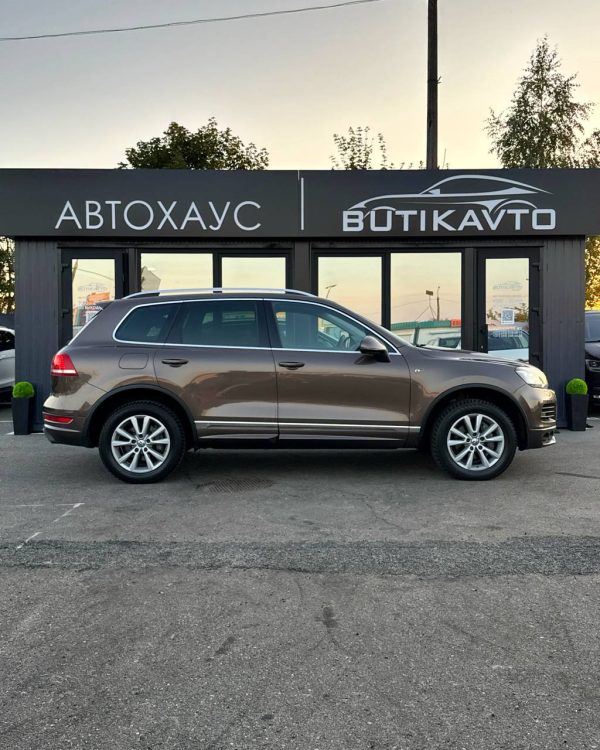 Volkswagen Touareg II - Image 8