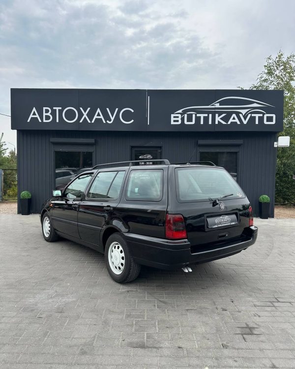 Volkswagen Golf III - Image 4