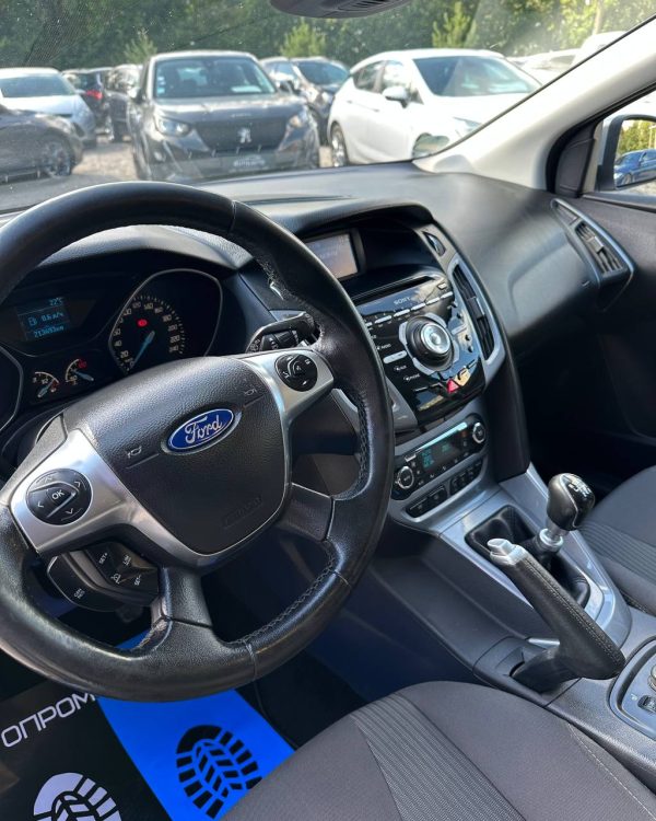 Ford Focus III - Image 7