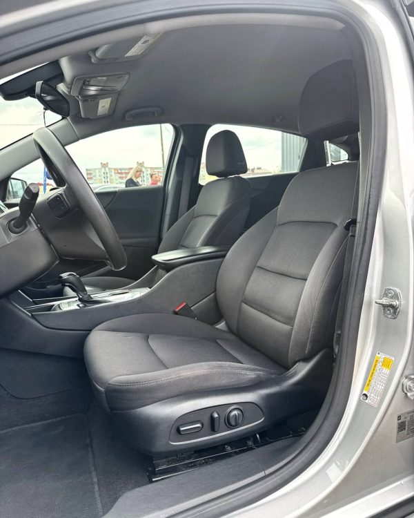 Chevrolet Malibu IX · Рестайлинг - Image 10