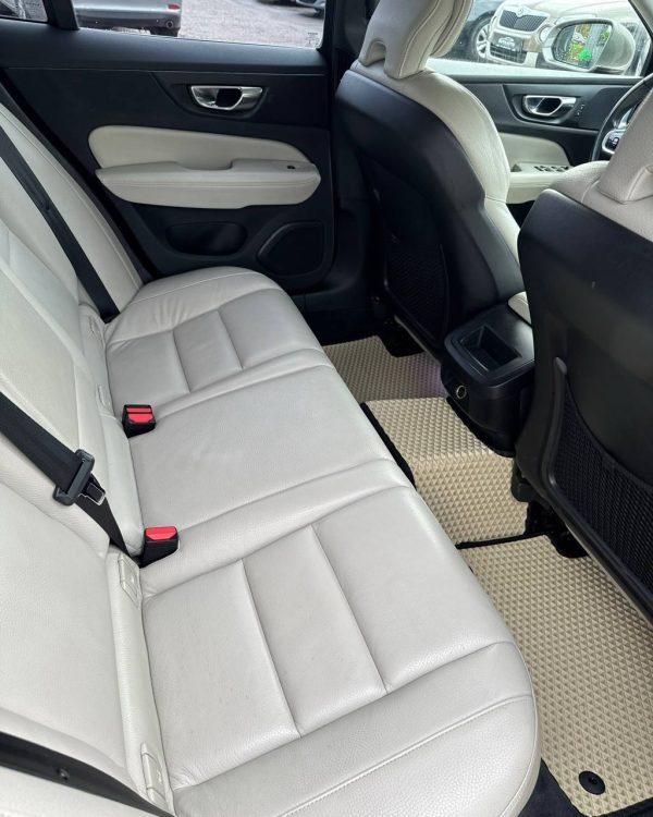 Volvo V60 II - Image 12
