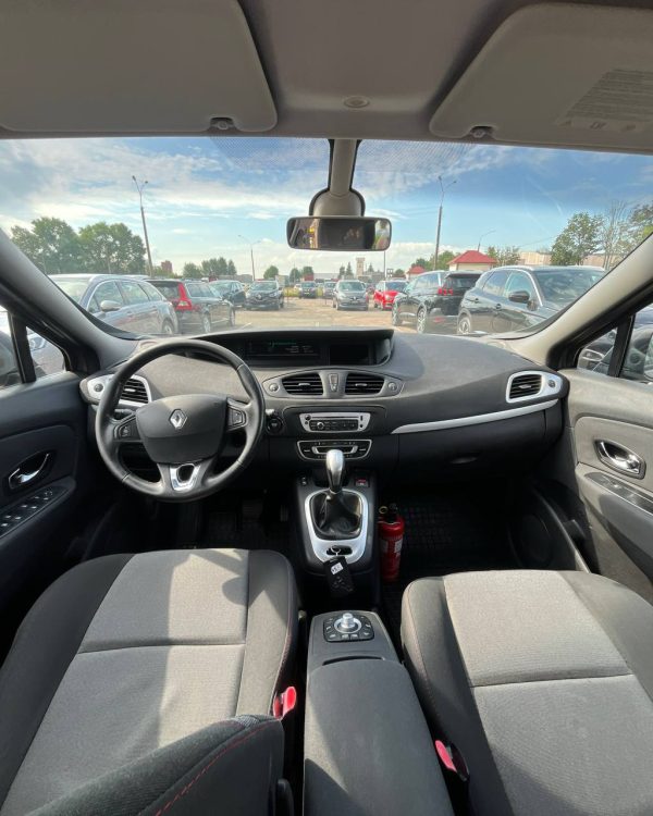 RENAULT MEGANE GRAND SCENIC - Image 8