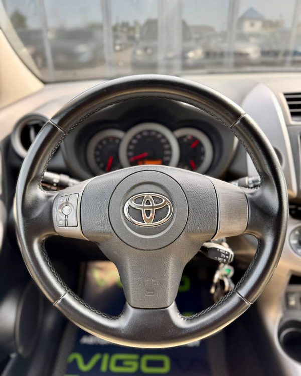 Toyota RAV4 III (XA30) - Image 15