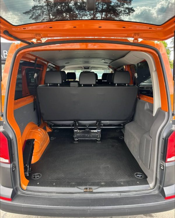 VOLKSWAGEN TRANSPORTER - Image 9