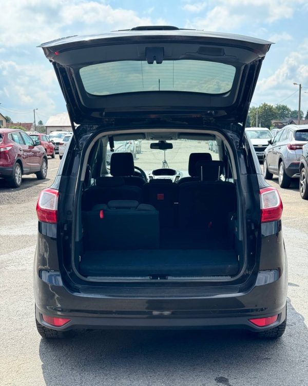 Ford Grand C-Max I - Image 14