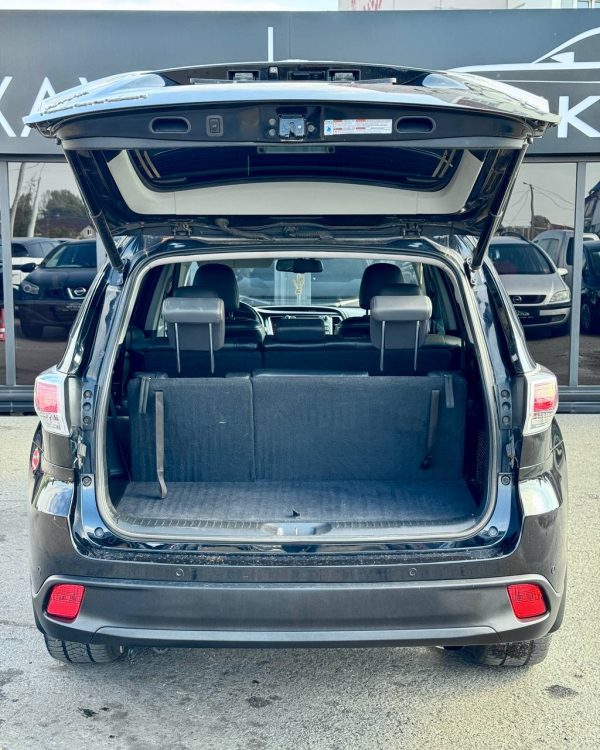 Toyota Highlander III (XU50) - Image 14