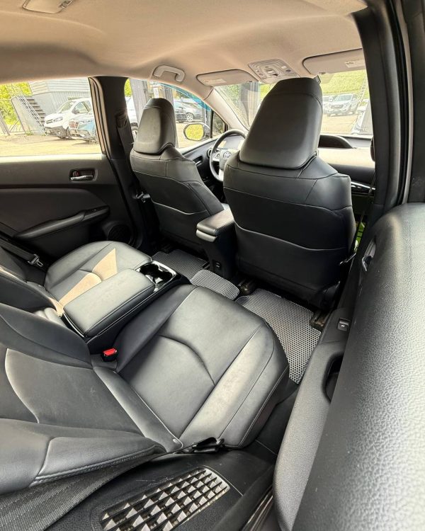 Toyota Prius Prime I (ZVW50L) - Image 26