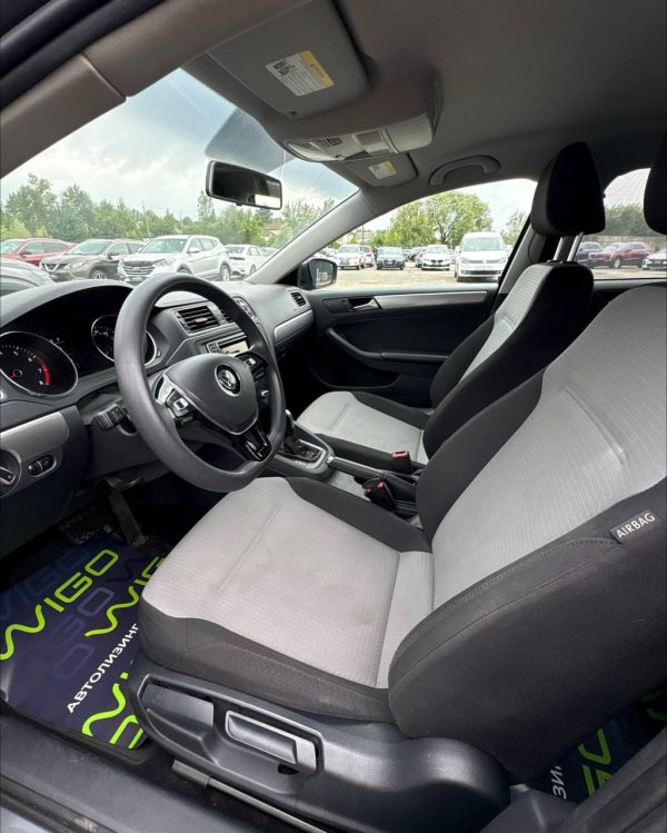 Volkswagen Jetta VI · Рестайлинг - Image 8