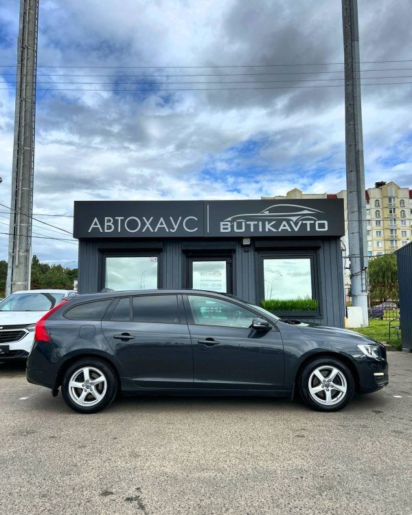 Volvo V60 I · Рестайлинг - Image 7