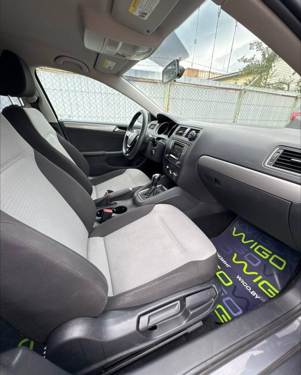 Volkswagen Jetta VI · Рестайлинг - Image 10