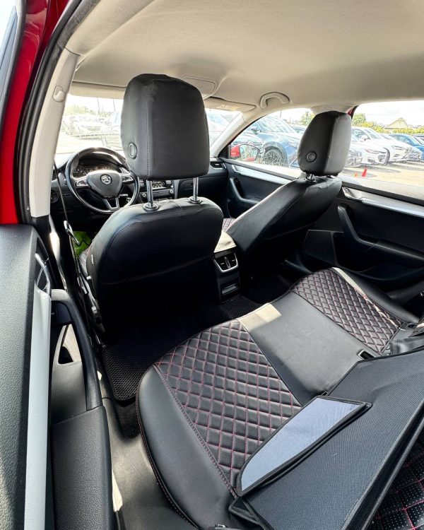 Skoda Octavia III - Image 11
