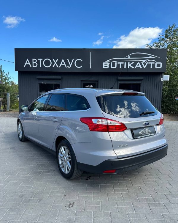 Ford Focus III - Image 4