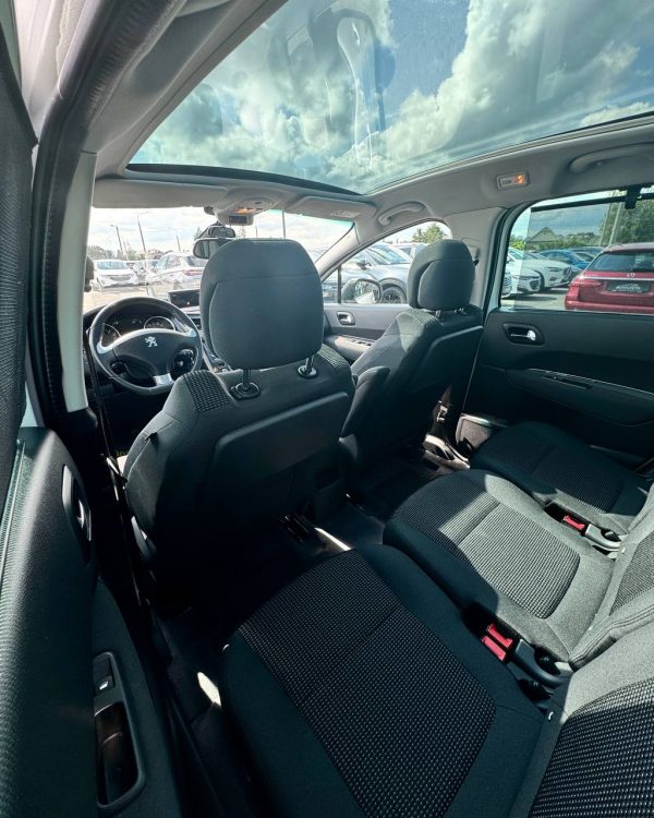 Peugeot 5008 I · Рестайлинг - Image 11