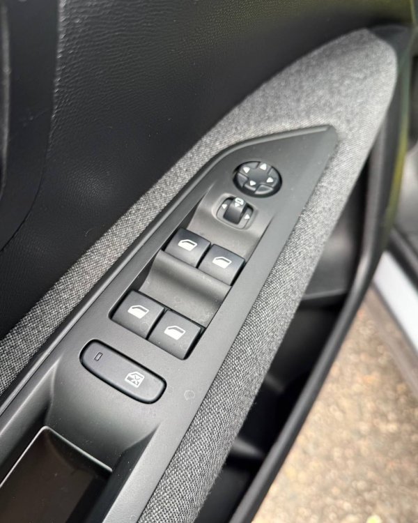 Peugeot 3008 II · Рестайлинг - Image 15