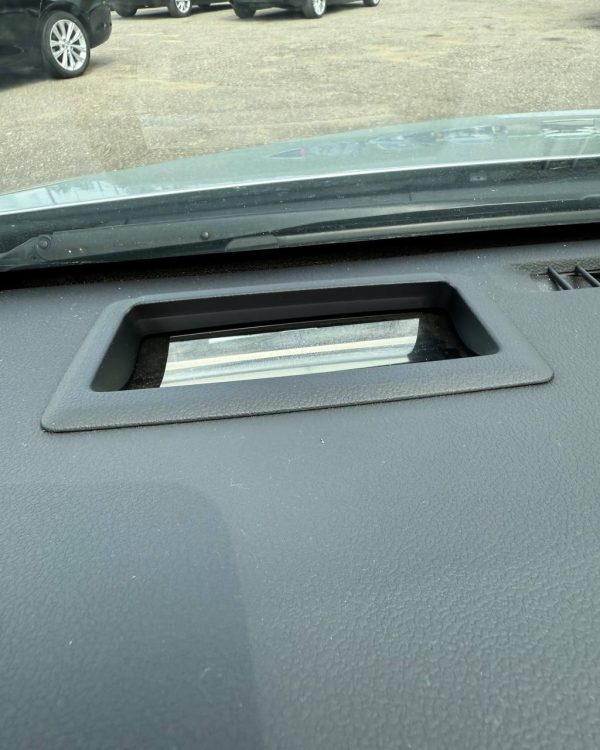 Toyota Prius Prime I (ZVW50L) - Image 16