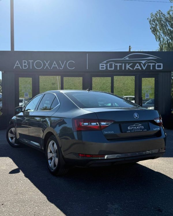 Skoda Superb III - Image 5