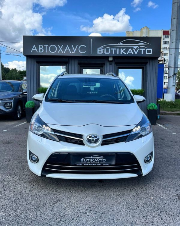 Toyota Verso I · Рестайлинг - Image 2