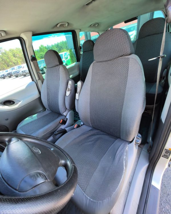 Ford Galaxy I - Image 10