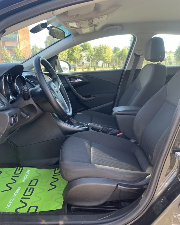 Opel Astra J - Image 10