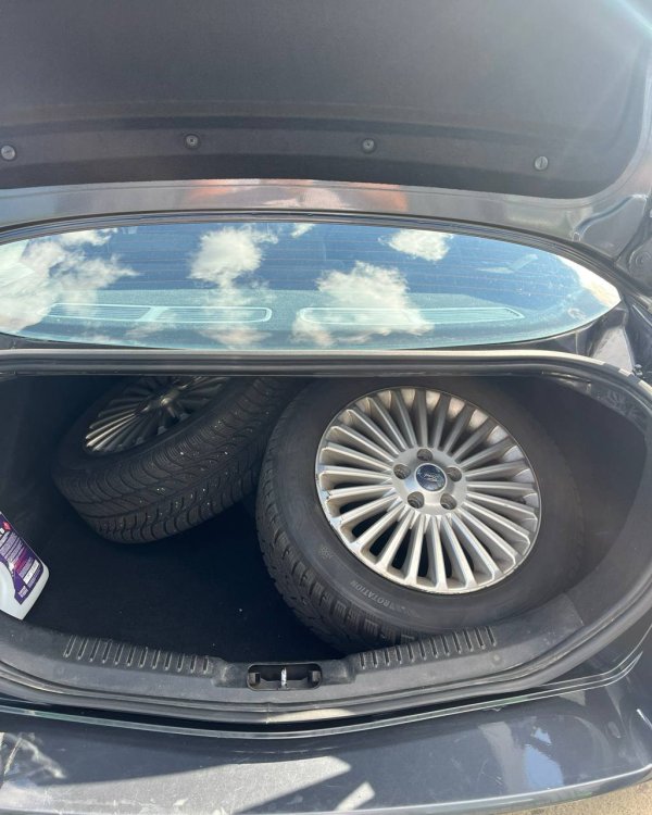 Ford Mondeo IV - Image 11