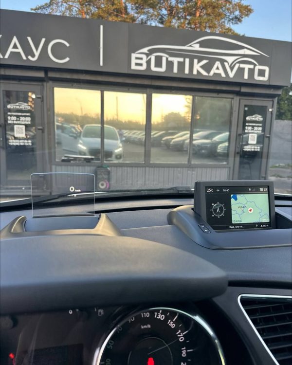 Peugeot 3008 I · Рестайлинг - Image 15