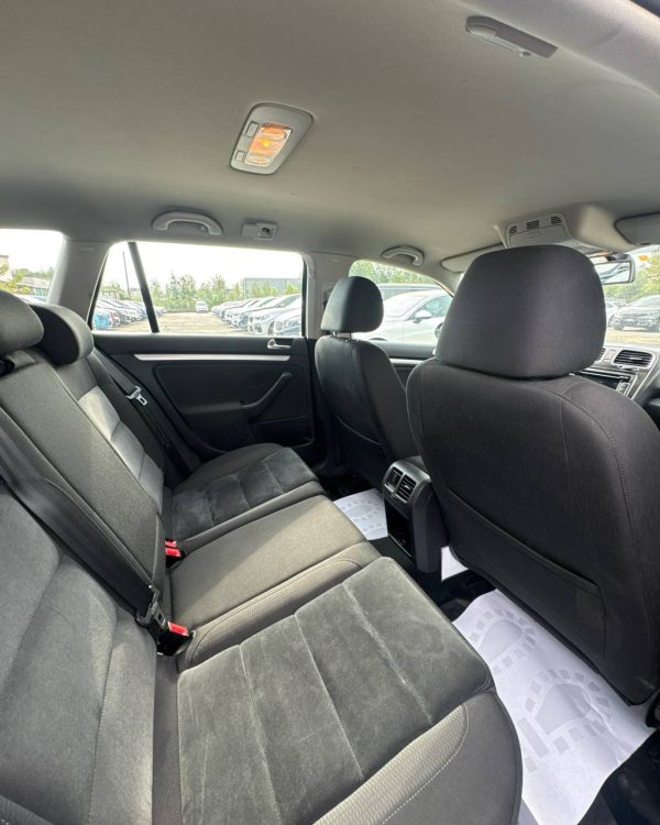 Volkswagen Golf VI - Image 11
