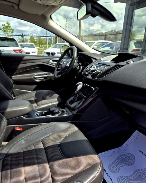 Ford Kuga - Image 11
