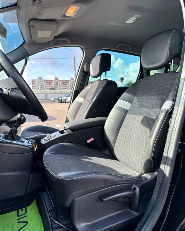 RENAULT GRAND SCENIC - Image 8