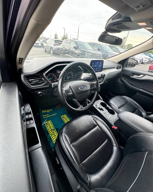 Ford Escape IV - Image 10