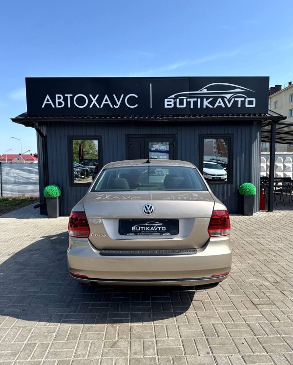 Volkswagen Polo Sedan I · Рестайлинг - Image 6