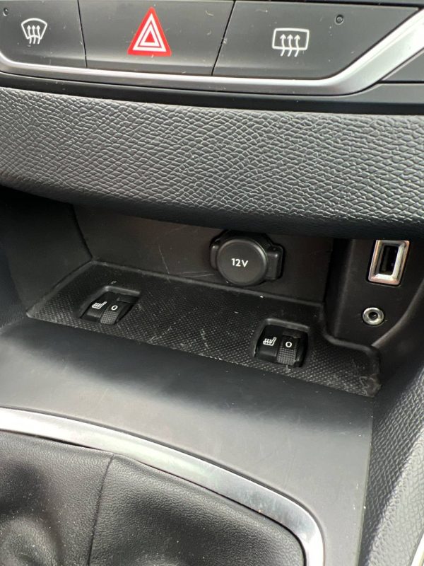 Peugeot 308 T9 - Image 14