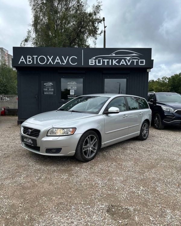 Volvo V50 I · Рестайлинг - Image 3